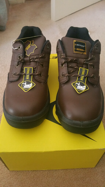 dunlop kansas mens safety shoes